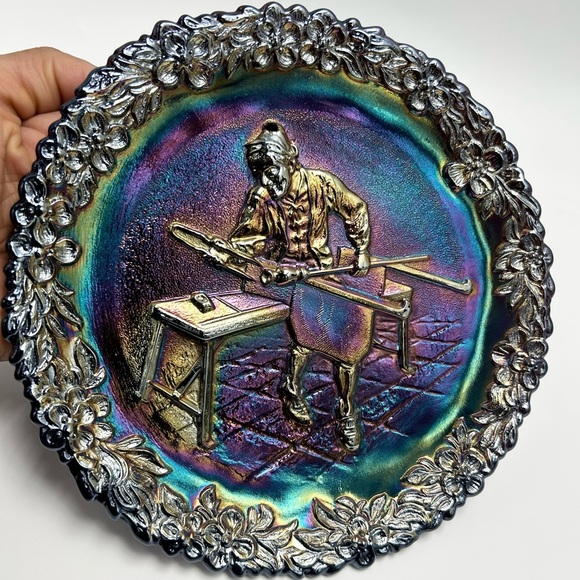 Fenton - Vintage (1970s) Carnival Art Glass Plate. NOT FOR FOOD USE!!! - Picture 3 of 17